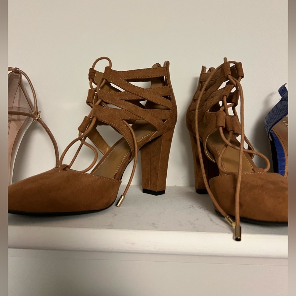 Suede brown heels, never worn!